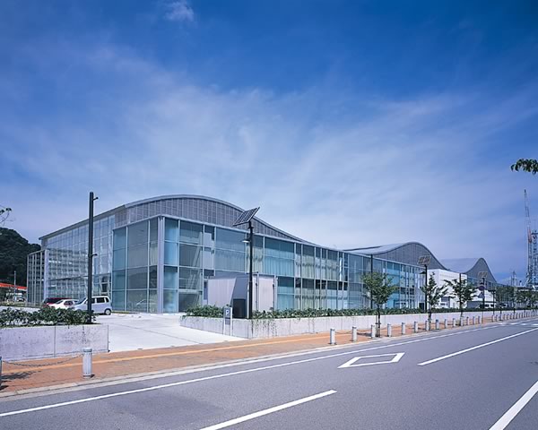 山口情報芸術センター