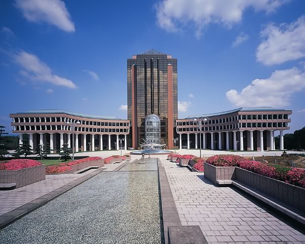 東京工科大学 研究所棟